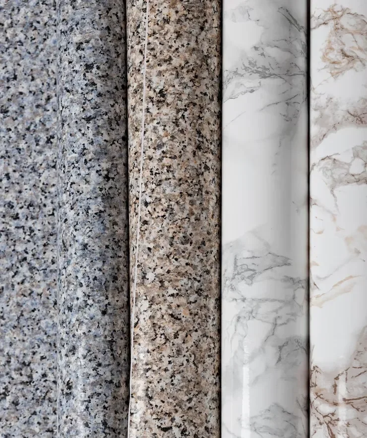 Instalación de cerámica en espacio residencial